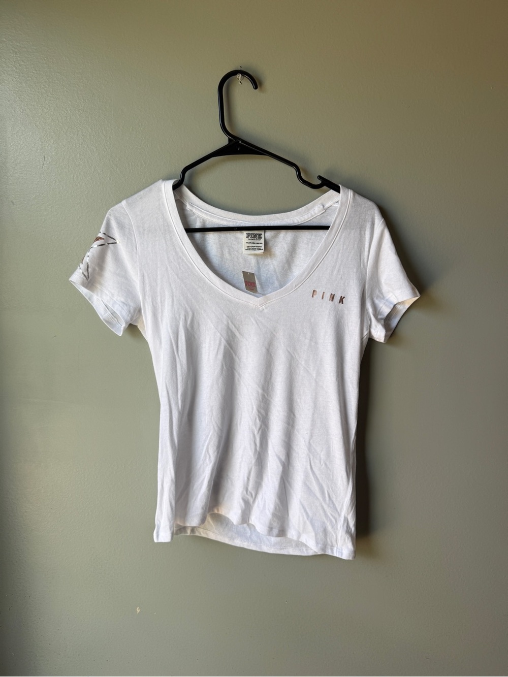 NWT Victoria’s Secret PINK White V-Neck Logo T-Shirt Size XS